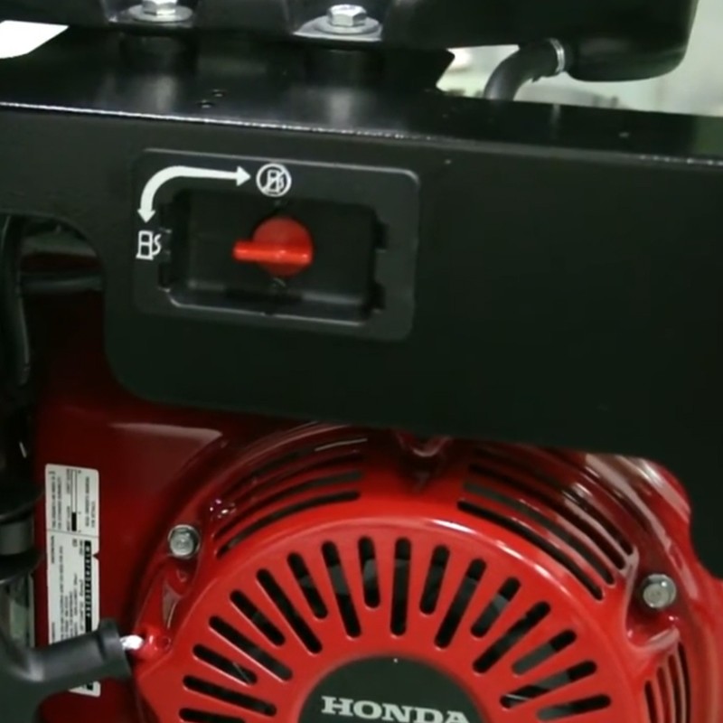 Generatore di corrente a benzina Pramac ES8000 Trifase 6.6kW con regolatore automatico tensione Pramac - 3 Generatore di corrente a benzina Pramac ES8000 Trifase 6.6kW con regolatore automatico tensione Pramac - 3
