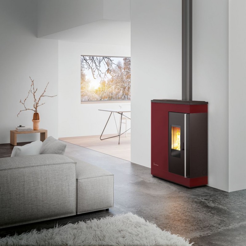 Stufa a pellet ermetica TermoVana Fine 14.3 PJ Bordeaux Vintage canalizzabile con scarico superiore, 13kW