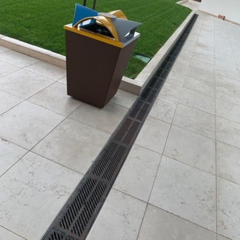 Canaletta di scolo Dakota Taurus 1mt 200x75 predisposta per profilo di rinforzo Dakota - 4 Canaletta di scolo Dakota Taurus 1mt 200x75 predisposta per profilo di rinforzo Dakota - 4