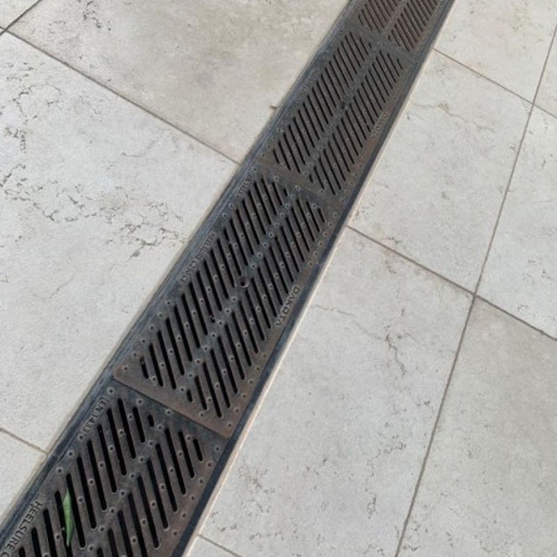 Utilizzo canaletta di scolo Dakota Taurus 200x40 Utilizzo canaletta di scolo Dakota Taurus 200x40