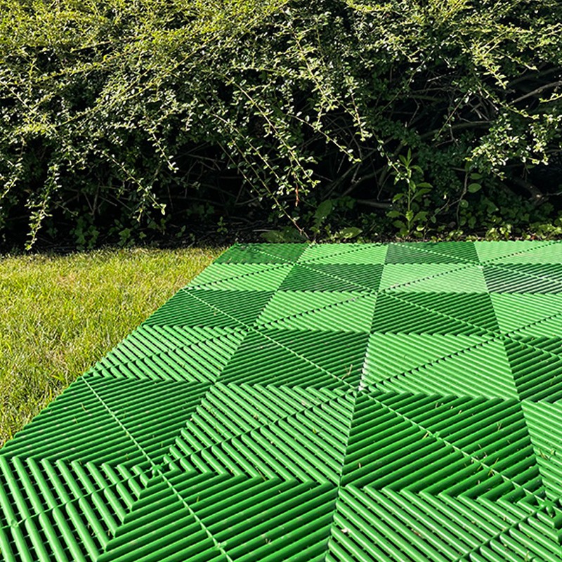 Mattonella drenante verde 400x400x18mm per giardino ed aree esterne Dakota - 2 Mattonella drenante verde 400x400x18mm per giardino ed aree esterne Dakota - 2