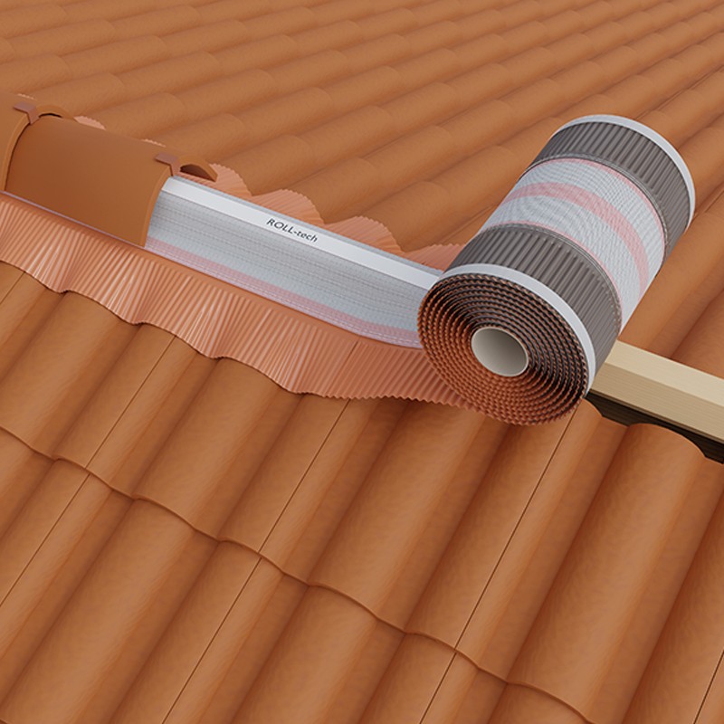 Installazione sottocolmo ventilato Riwega Roll-Tech Installazione sottocolmo ventilato Riwega Roll-Tech