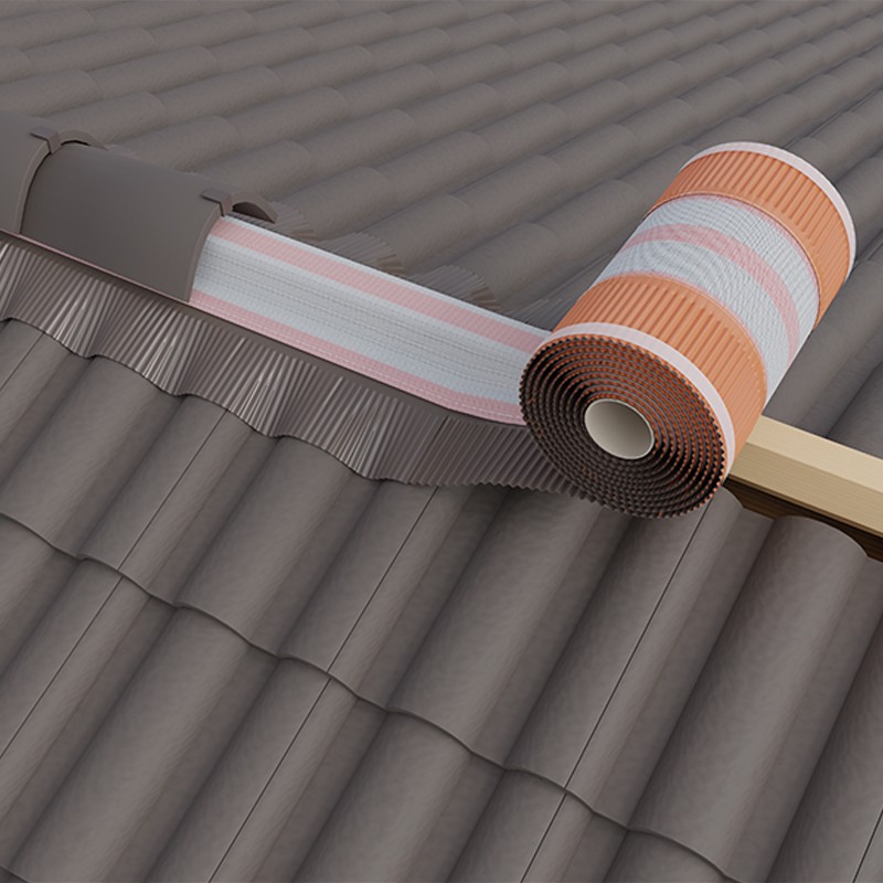 Installazione sottocolmo ventilato Riwega Euro-Roll Installazione sottocolmo ventilato Riwega Euro-Roll