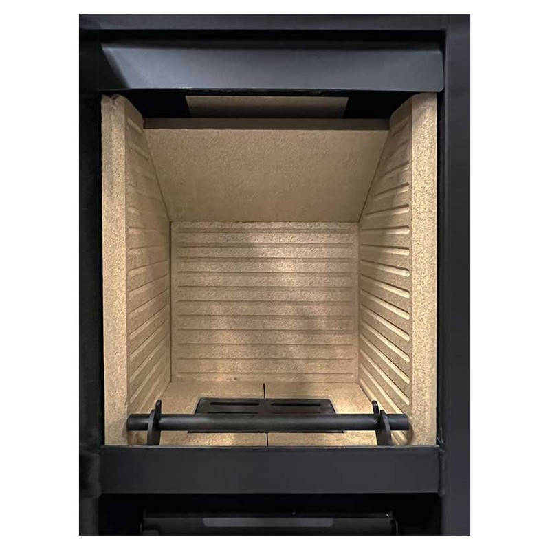 Stufa a legna ermetica TermoVana Nice 8,0 Feet Nero opaco con piedini in legno, 7,6kW Termovana - 2 Stufa a legna ermetica TermoVana Nice 8,0 Feet Nero opaco con piedini in legno, 7,6kW Termovana - 2